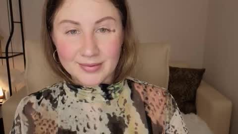 Snapshot of helens_lov chatting on November 30, 2:26 am Helen online show from November 30, 2:26 am