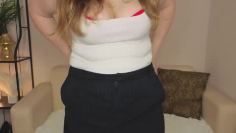 Snapshot of helens_lov chatting on May 28, 1:14 am Helen online show from May 28, 1:14 am