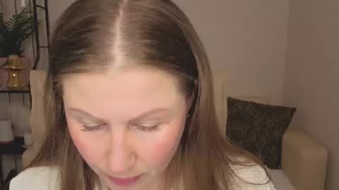 Helen online show from June 18, 3:29 am