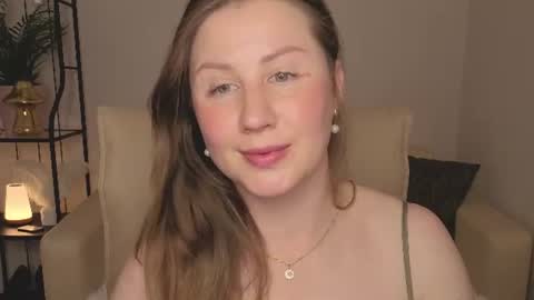 Helen online show from June 19, 2:27 am