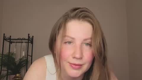 Helen online show from June 25, 2:33 am