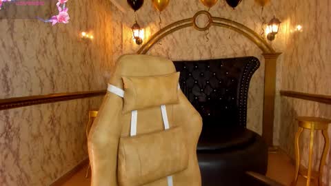 Helen or Hells online show from November 20, 12:27 pm