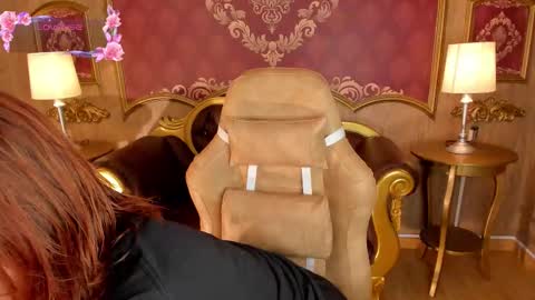 Helen or Hells online show from November 26, 12:06 pm