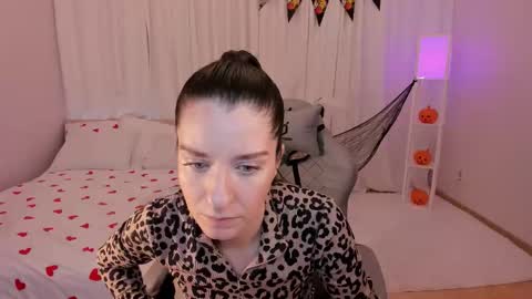 Helen online show from October 30, 3:41 am