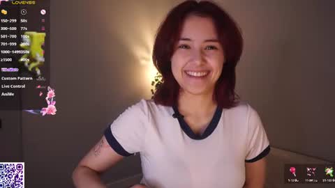 Snapshot of helgamartin chatting on July 19, 6:33 pm Aurora online show from July 19, 6:33 pm