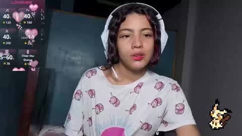 Snapshot of helia_n_amy chatting on November 5, 12:27 pm Helia Transfem and Amy online show from November 5, 12:27 pm