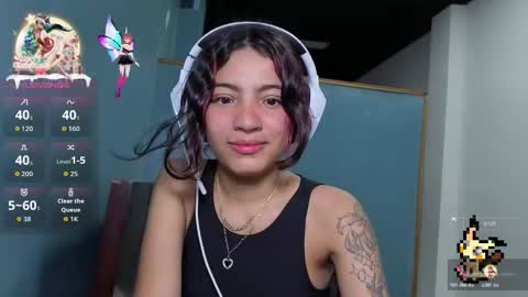 Snapshot of helia_n_amy chatting on November 14, 1:48 am Helia Transfem and Amy online show from November 14, 1:48 am