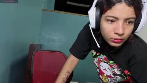 Snapshot of helia_n_amy chatting on November 16, 10:59 pm Helia Transfem and Amy online show from November 16, 10:59 pm