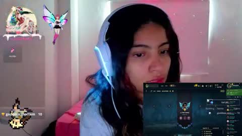 Snapshot of helia_n_amy chatting on November 27, 6:10 pm Helia Transfem and Amy online show from November 27, 6:10 pm