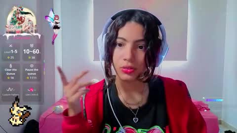 Snapshot of helia_n_amy chatting on November 29, 4:54 pm Helia Transfem and Amy online show from November 29, 4:54 pm