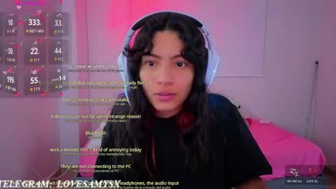 Snapshot of helia_n_amy chatting on May 6, 3:02 am Helia Transfem and Amy online show from May 6, 3:02 am