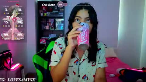 Snapshot of helia_n_amy chatting on June 19, 2:21 pm Helia Transfem and Amy online show from June 19, 2:21 pm