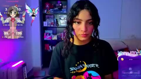 Snapshot of helia_n_amy chatting on July 22, 12:57 am Helia Transfem and Amy online show from July 22, 12:57 am