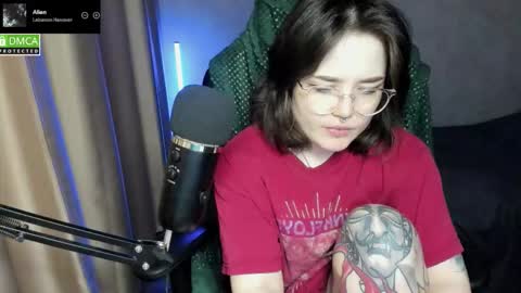 Red online show from February 3, 6:57 pm