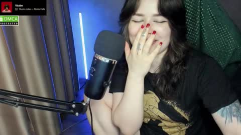 Red online show from March 16, 8:35 pm