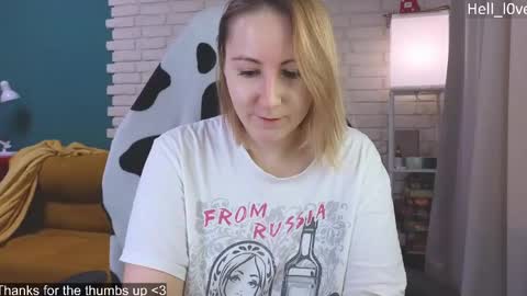 Snapshot of hell_l0ve chatting on May 7, 11:15 am Anastasiia online show from May 7, 11:15 am