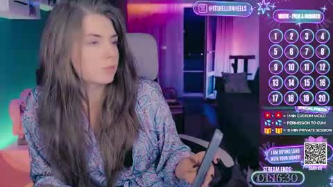 Snapshot of hell_on_heels_ chatting on June 27, 8:47 pm - show loyalty and subscribe - online show from June 27, 8:47 pm