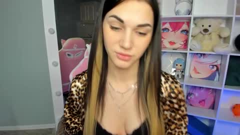 GTM3Mon Tue Wed Thu Fri San 0400 am-1030pm online show from December 4, 1:03 am