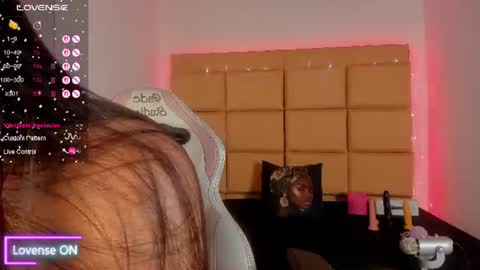 Snapshot of hellen__smith_ chatting on June 29, 9:48 pm hellen__smith_ online show from June 29, 9:48 pm