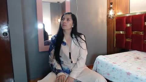 Hellen.  online show from April 29, 11:25 am