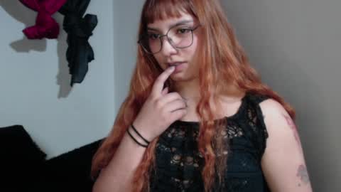 hellen_max_ online show from July 24, 1:03 am