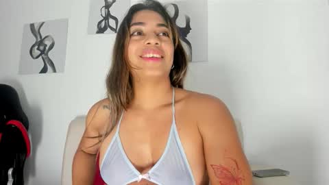 Snapshot of hellen_rice chatting on October 13, 11:21 am hellen_rice online show from October 13, 11:21 am