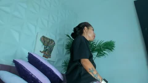 Snapshot of hellen_sky_ chatting on May 20, 7:09 pm hellen online show from May 20, 7:09 pm