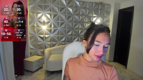 Snapshot of hellen_tease chatting on May 30, 12:46 pm Hellen online show from May 30, 12:46 pm
