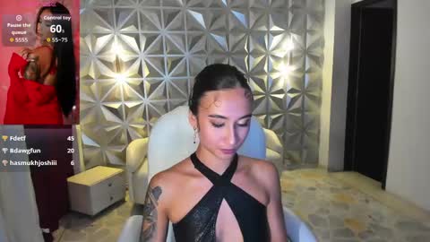 Snapshot of hellen_tease chatting on June 3, 2:33 pm Hellen online show from June 3, 2:33 pm