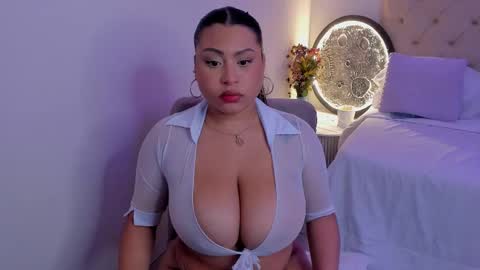 Snapshot of hellenamazing chatting on November 26, 5:41 am hellenamazing online show from November 26, 5:41 am