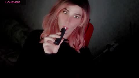 Snapshot of hellenspellman chatting on November 17, 1:28 pm Helen Spellman online show from November 17, 1:28 pm