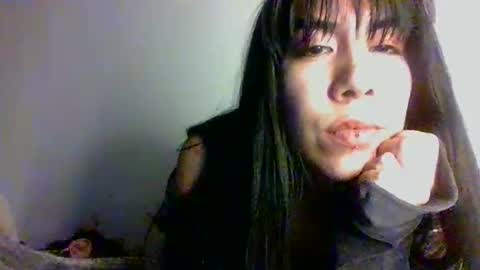 hellgiirlxxx online show from May 4, 11:28 am