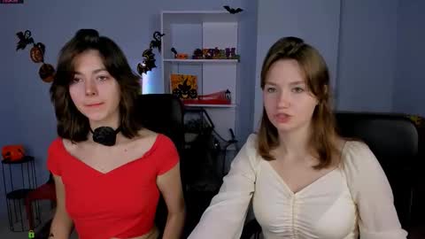 Snapshot of helli_belli chatting on November 1, 8:11 pm Helli online show from November 1, 8:11 pm