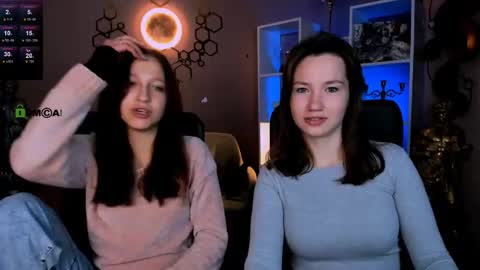 Snapshot of helli_belli chatting on November 23, 8:08 pm Helli online show from November 23, 8:08 pm