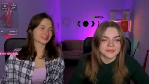 Helli online show from December 22, 8:17 pm