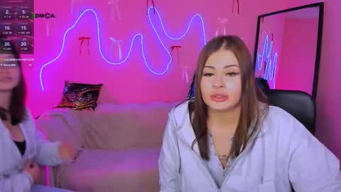 Helli online show from March 10, 8:47 pm