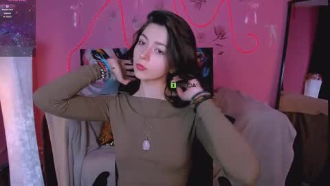 Snapshot of helli_belli chatting on May 26, 7:10 pm Helli online show from May 26, 7:10 pm