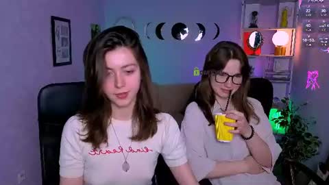 Snapshot of helli_belli chatting on June 14, 7:16 pm Helli online show from June 14, 7:16 pm