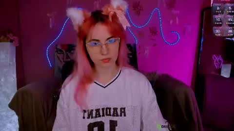 Snapshot of helli_belli chatting on July 14, 7:08 pm Helli online show from July 14, 7:08 pm