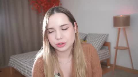 Taya online show from October 1, 6:14 pm