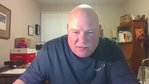helloforfun111 online show from May 12, 10:12 am