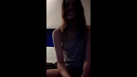 hellokitten123 online show from March 14, 1:01 am