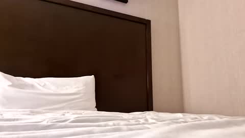 hellokitten123 online show from March 31, 4:02 am