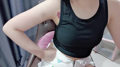 Snapshot of hellokitty_sexy chatting on June 22, 1:18 am hellokitty_sexy online show from June 22, 1:18 am