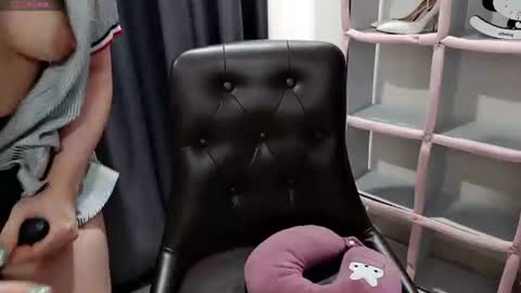 Snapshot of hellokitty_sexy chatting on July 7, 7:23 am hellokitty_sexy online show from July 7, 7:23 am