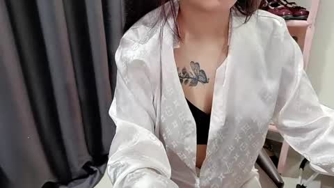 Snapshot of hellokitty_sexy chatting on July 12, 11:29 pm hellokitty_sexy online show from July 12, 11:29 pm