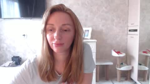 Snapshot of hellokittykaty chatting on May 21, 6:31 am Victory online show from May 21, 6:31 am