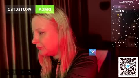 Snapshot of hellyriddle chatting on February 2, 10:28 pm DeleteyourSadness online show from February 2, 10:28 pm