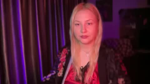 Snapshot of hellyriddle chatting on December 15, 4:39 am DeleteyourSadness online show from December 15, 4:39 am