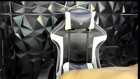 heluehorny13 online show from February 2, 5:11 pm